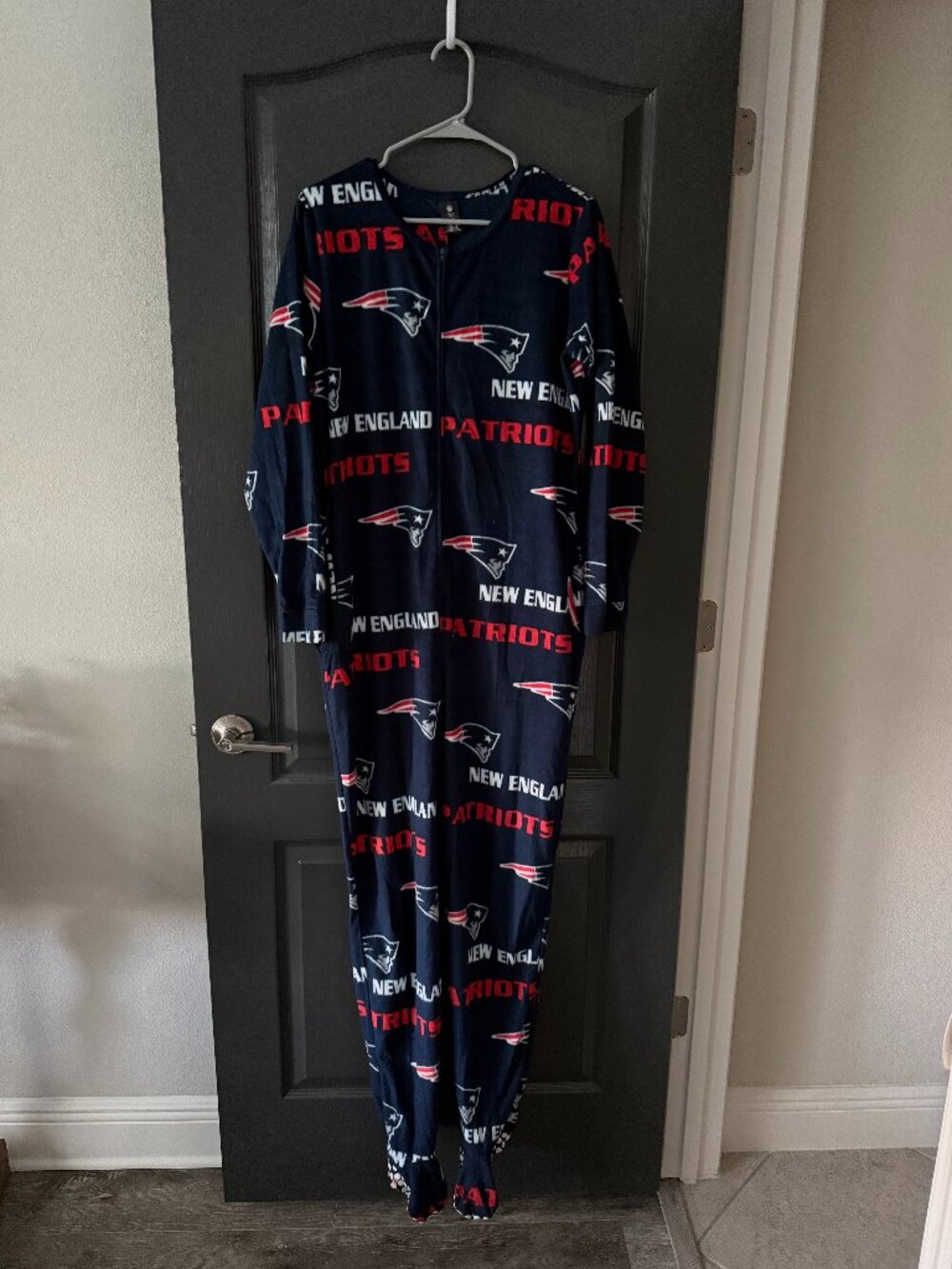 New England Patriots NFL Team Apparel Football Adult Onezie - Large